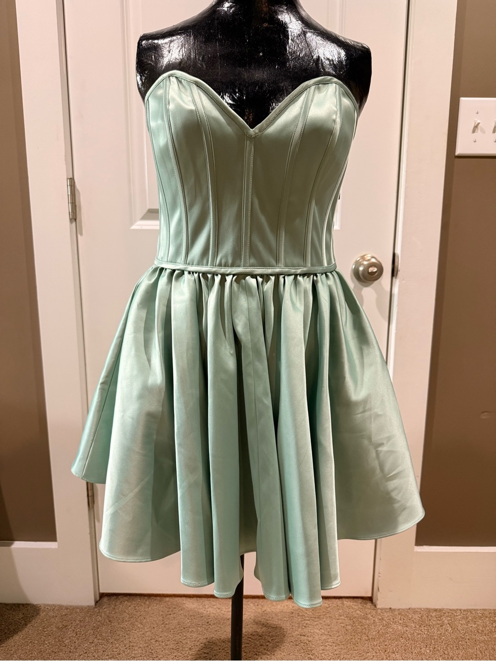 Kimchi Blue corset style cocktail dress light teal color. Size 6.
